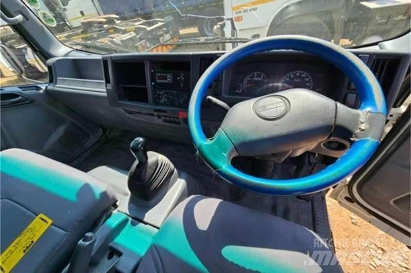 Isuzu NQR 기타 트럭