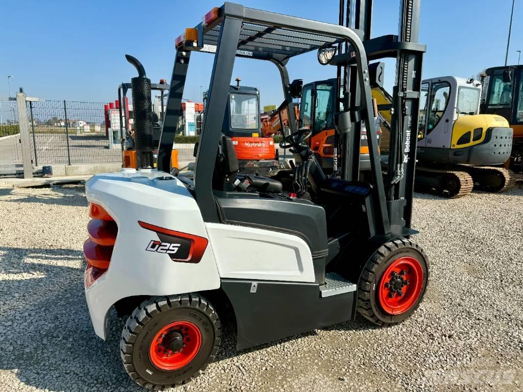 Bobcat D 25 NXP 디젤 지게차