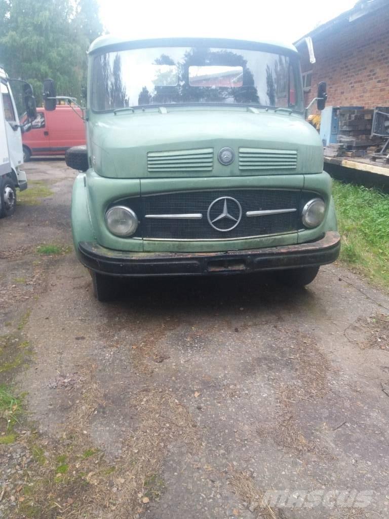 Mercedes-Benz 1113 덤프 트럭