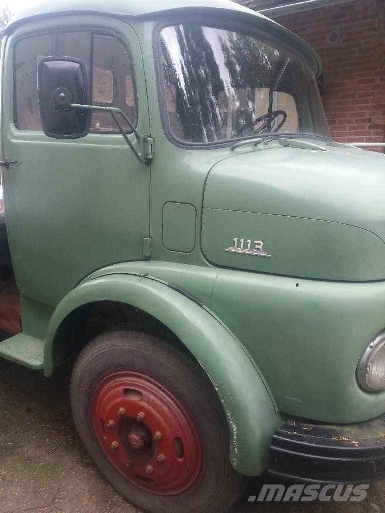 Mercedes-Benz 1113 덤프 트럭