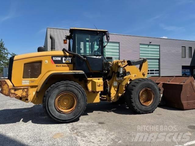 CAT 938 M  휠로우더