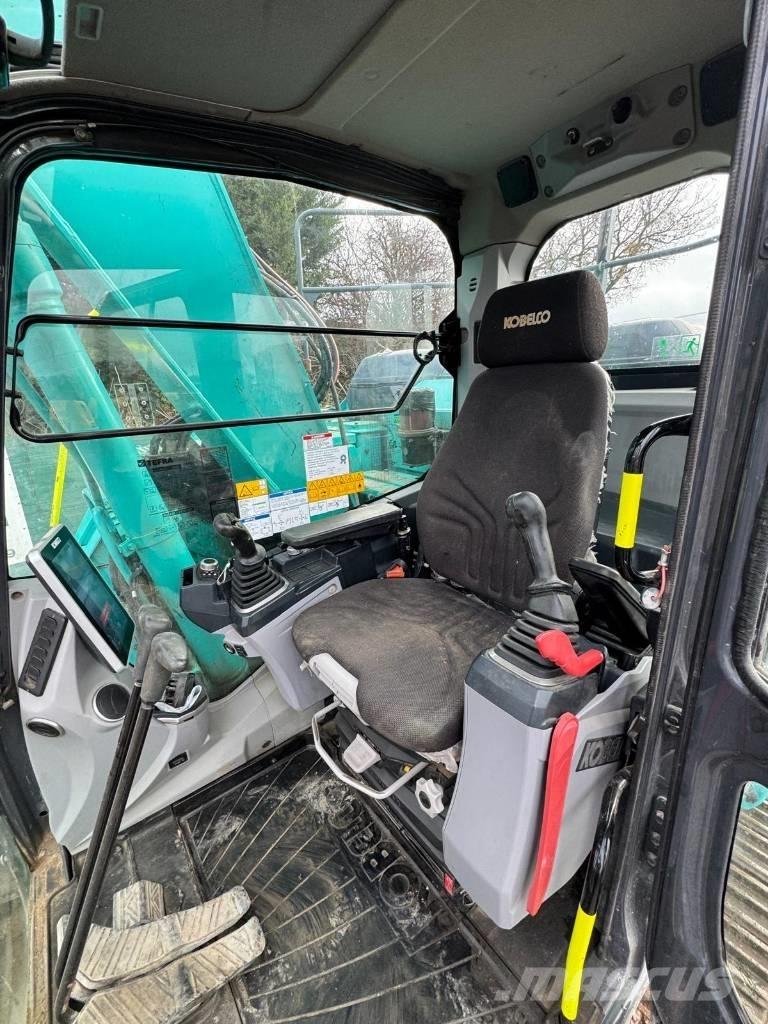 Kobelco SK140SRLC-7 대형 굴삭기 29톤 이상