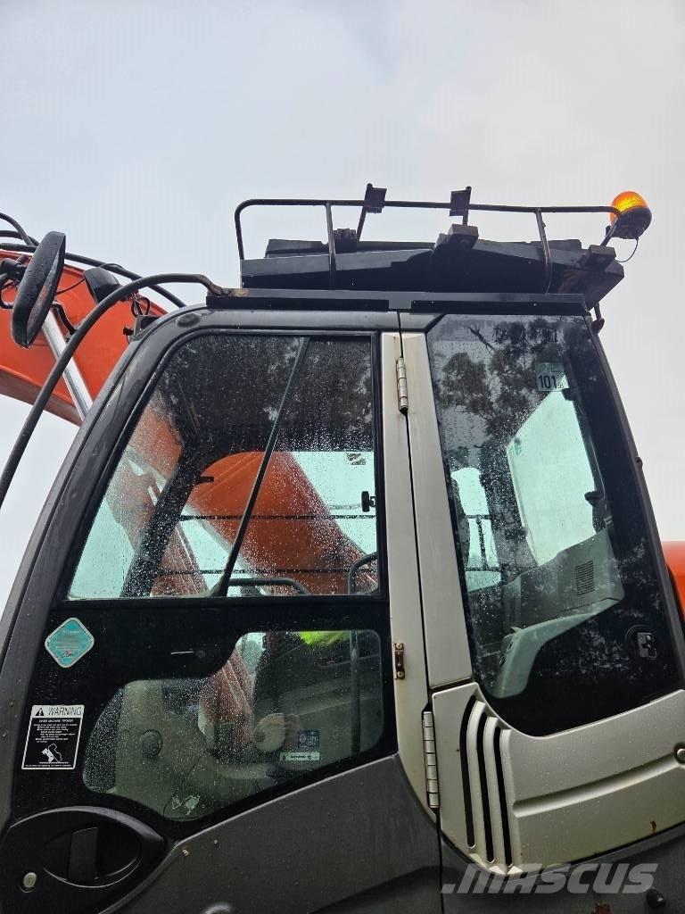 Hitachi ZX 210 LC-3 대형 굴삭기 29톤 이상