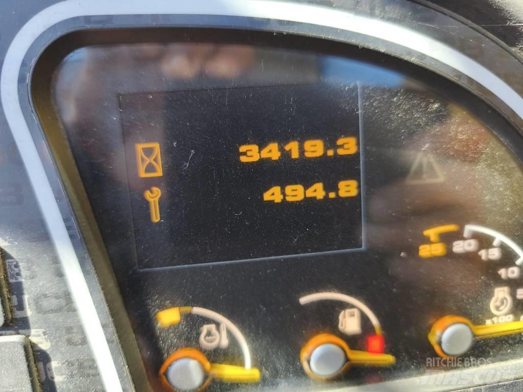 JCB 535-125 텔러 핸들러