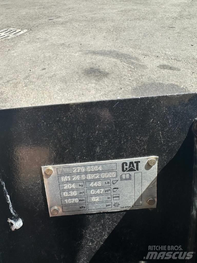 CAT 226D3  스키드로더