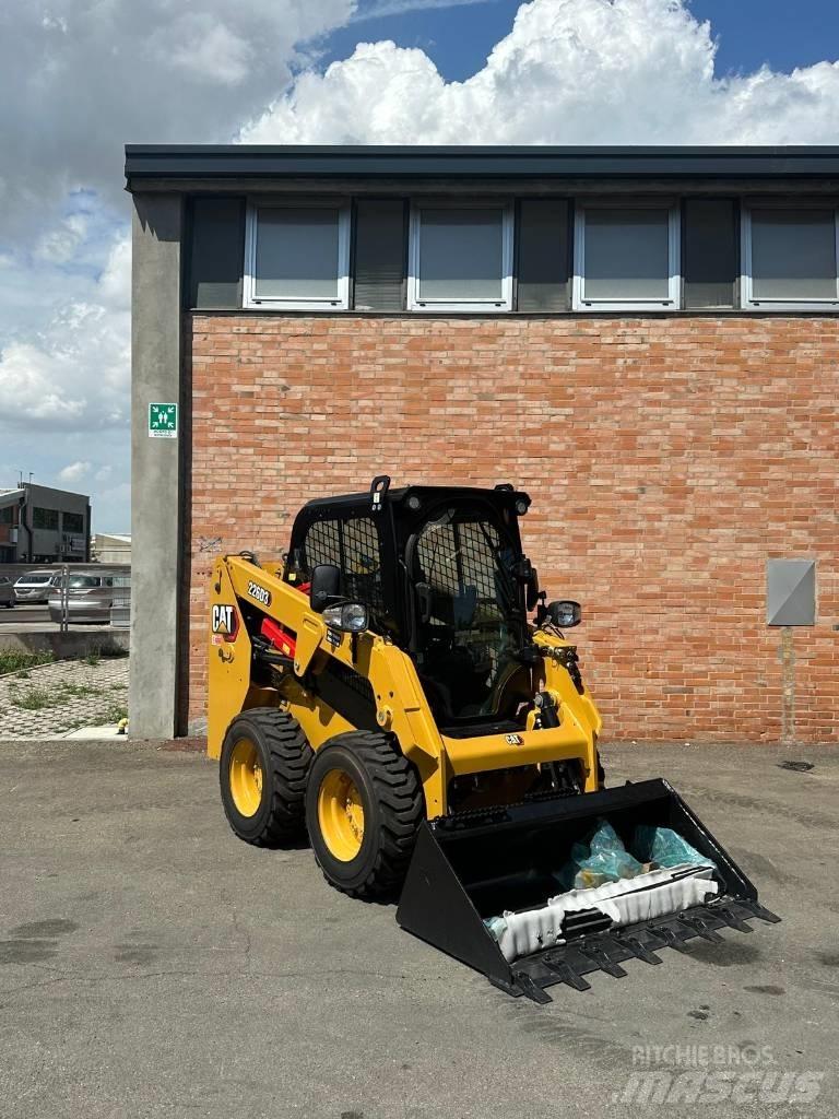 CAT 226D3  스키드로더