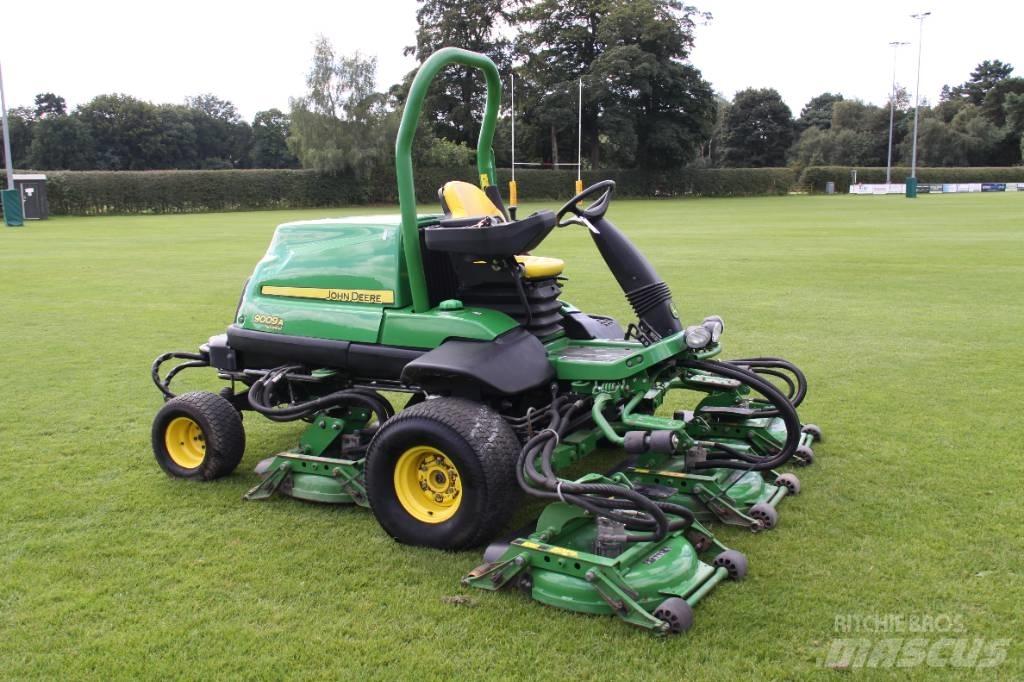 John Deere 9009A 탑승형 잔디깎기