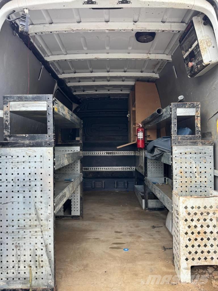 Mercedes-Benz 314 패널 화물차