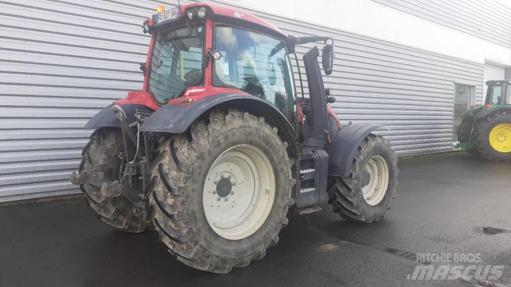 Valtra N 154 트랙터