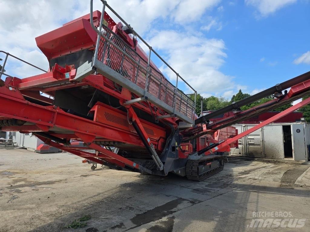 Finlay 683 SuperTrak 이동식 선별기