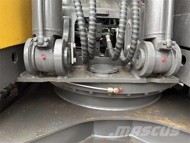 Volvo EC240 대형 굴삭기 29톤 이상