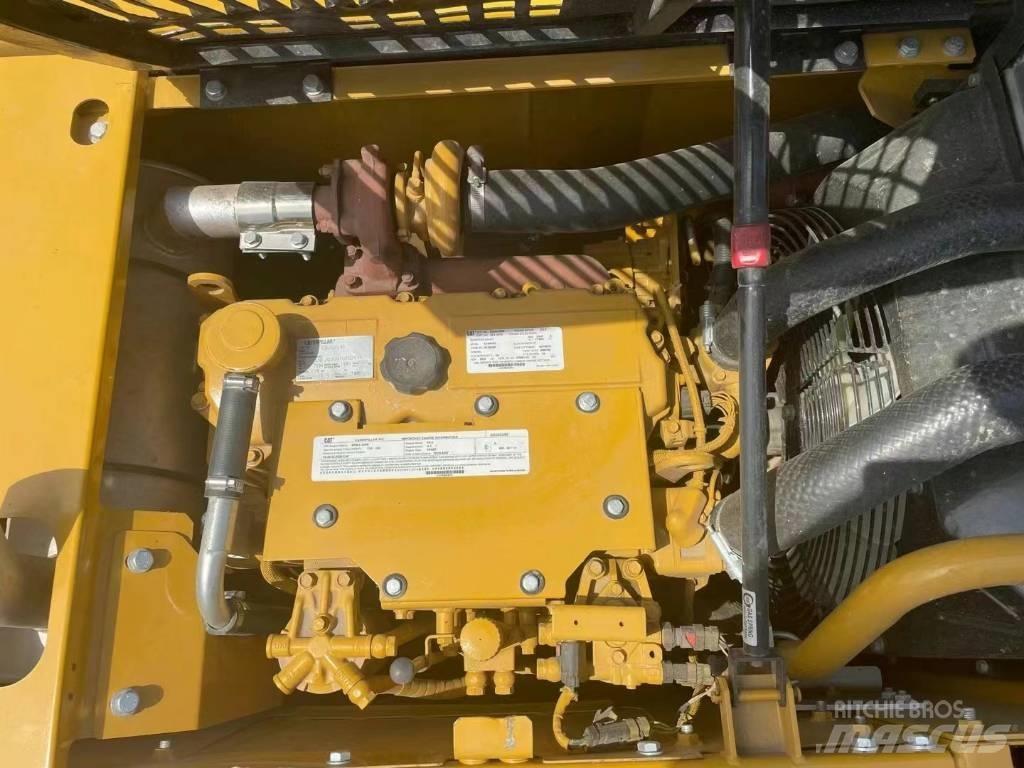 CAT 312D 대형 굴삭기 29톤 이상