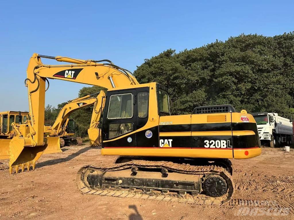 CAT 320 B 대형 굴삭기 29톤 이상