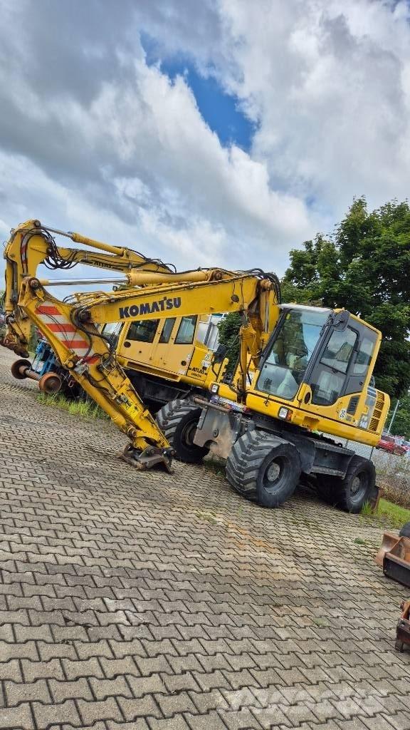 Komatsu PW148-8  휠 굴삭기