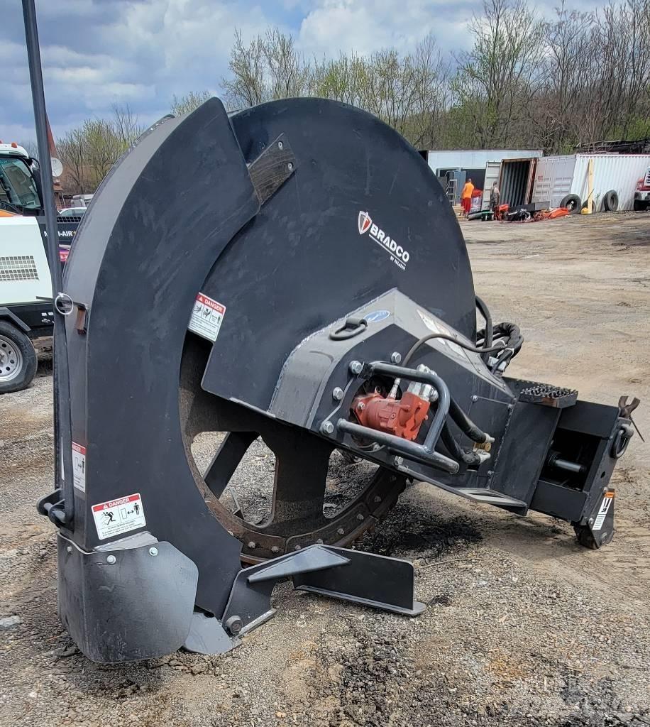 Bradco X24-610 아스팔트 분할 기계
