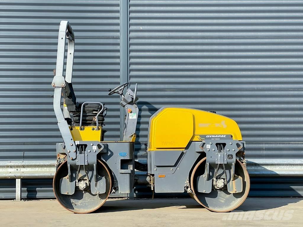 Dynapac CC1300 트윈 드럼 롤러