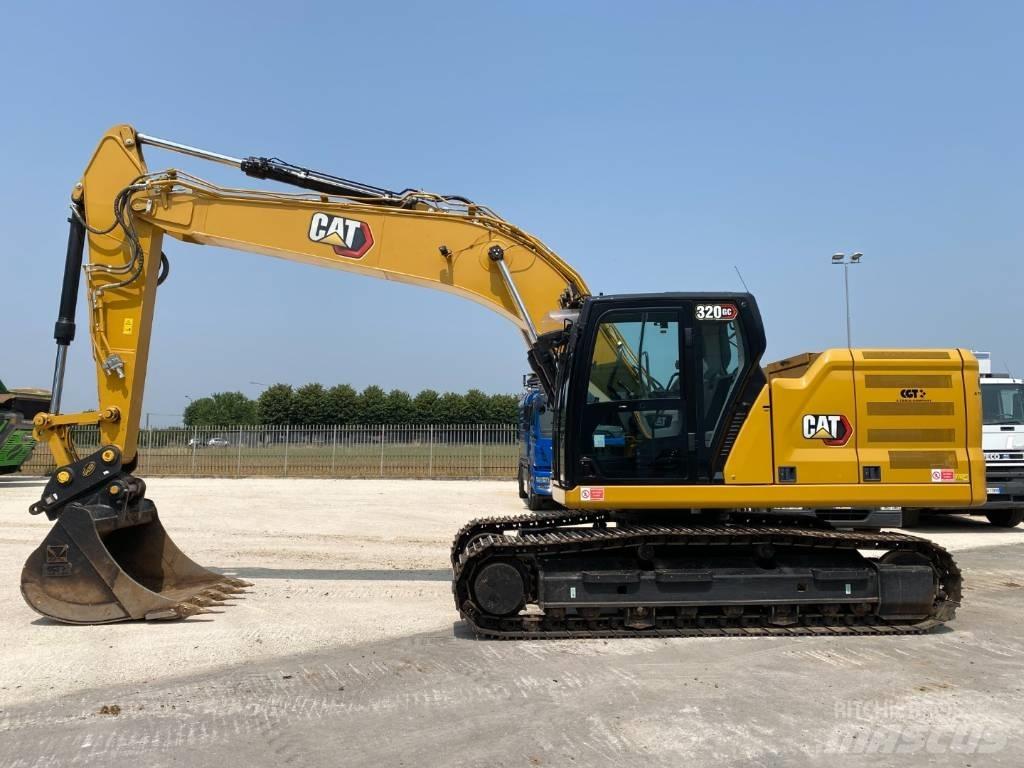 CAT 320 GC 대형 굴삭기 29톤 이상
