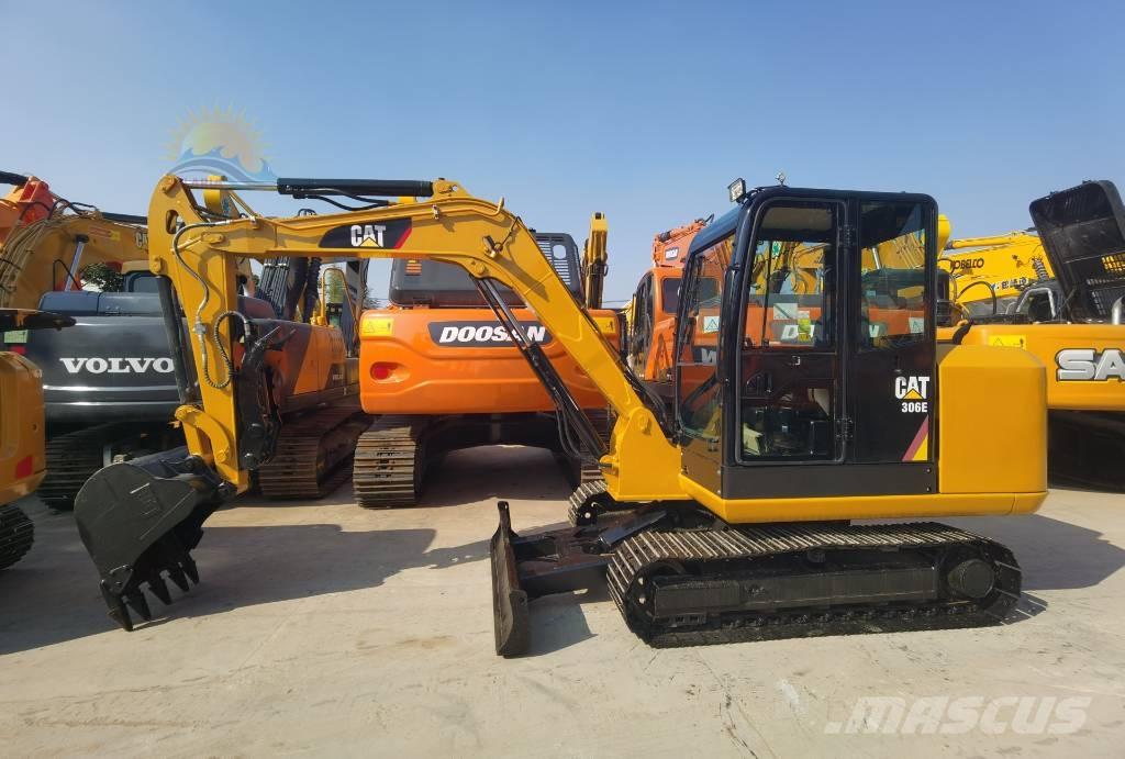 CAT 306 소형 굴삭기 7톤 미만