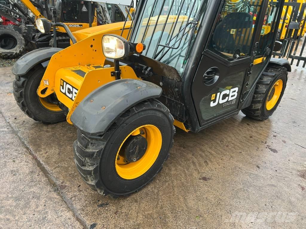 JCB 525-60 텔러 핸들러