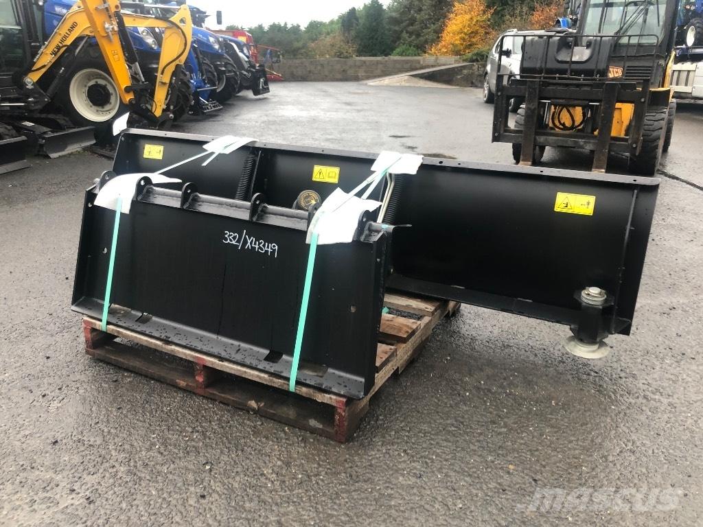 JCB Snow Plough 쟁기
