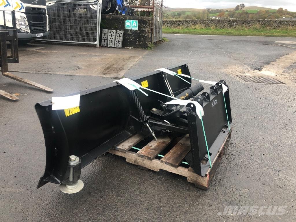 JCB Snow Plough 쟁기