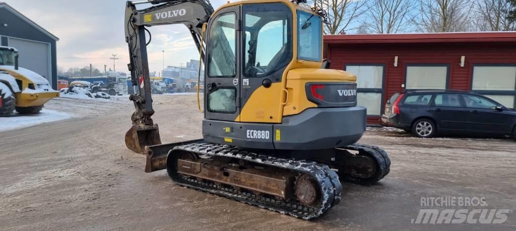Volvo ECR 88 D 중형굴삭기 7톤-28톤