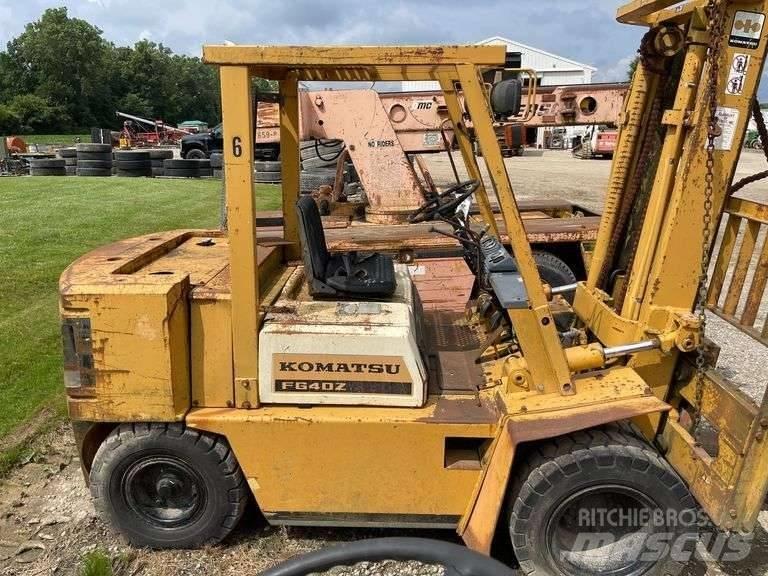 Komatsu FG 40ZT-4 그 외 지게차