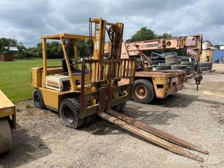 Komatsu FG 40ZT-4 그 외 지게차