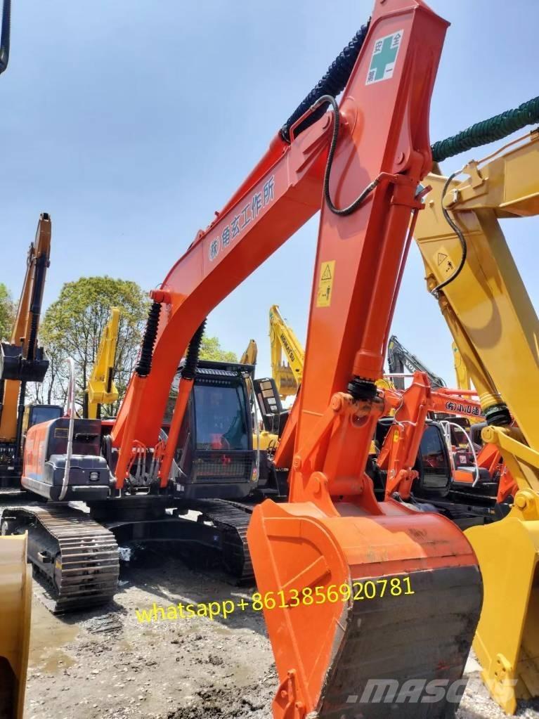 Hitachi ZX 200 대형 굴삭기 29톤 이상