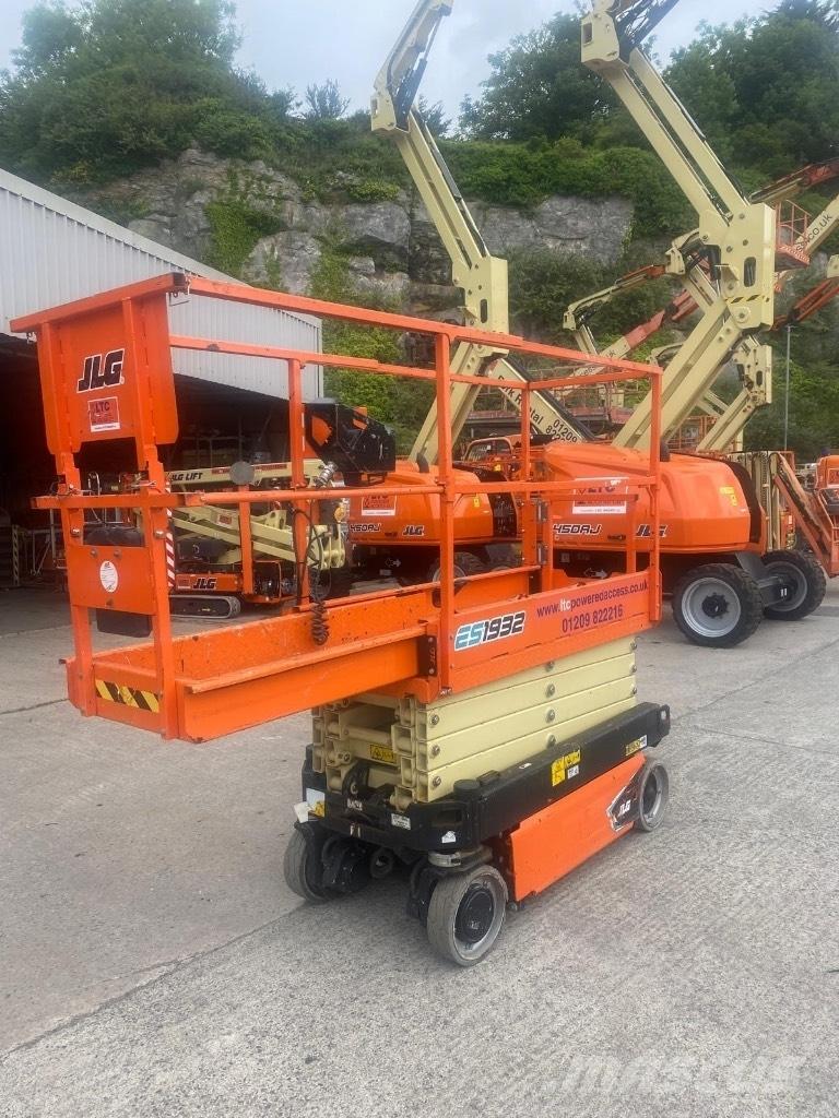 JLG ES 1932 가위형 리프트