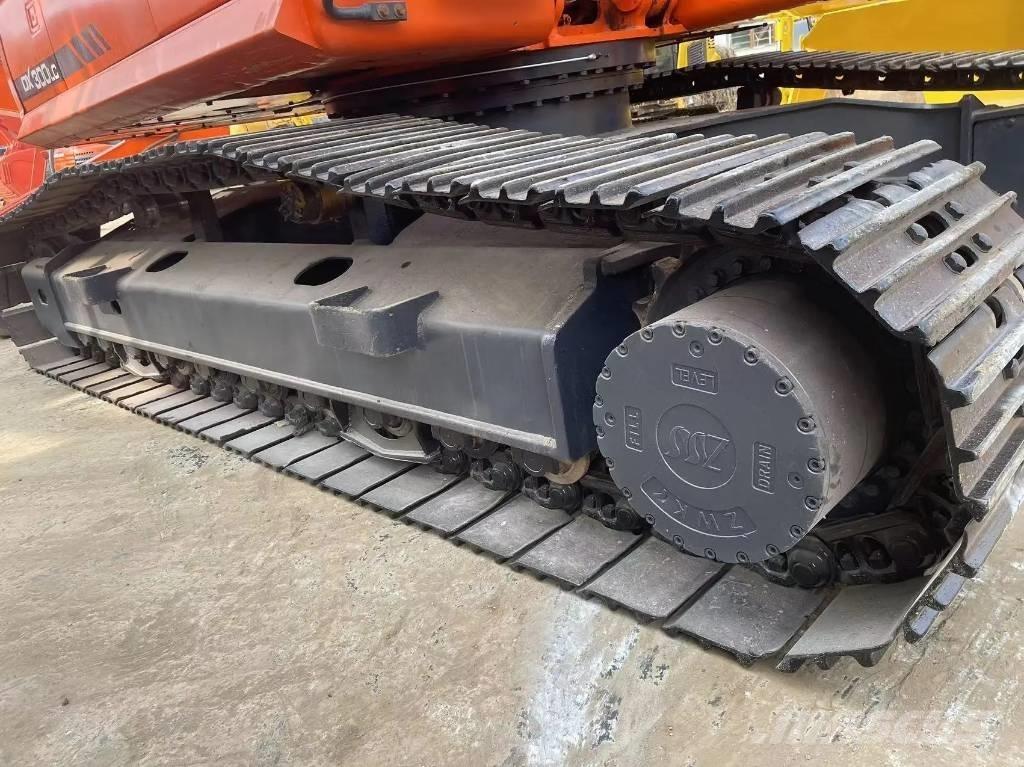 Doosan DX300LC 대형 굴삭기 29톤 이상