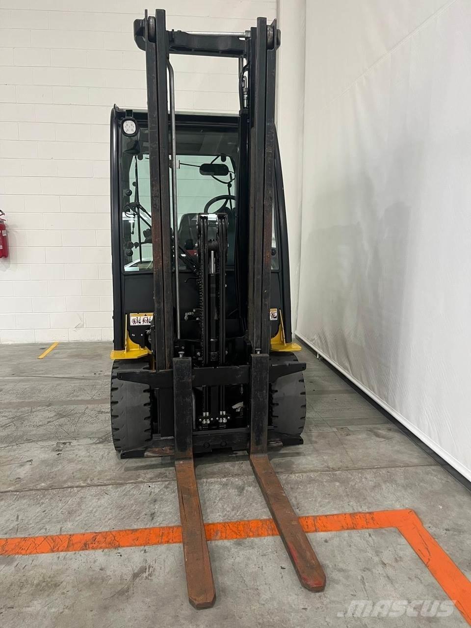Yale ERP30VL 전동 지게차