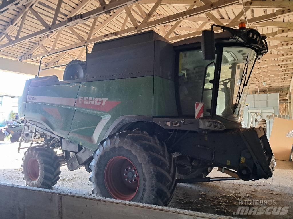 Fendt 6335 C 콤바인 수확기
