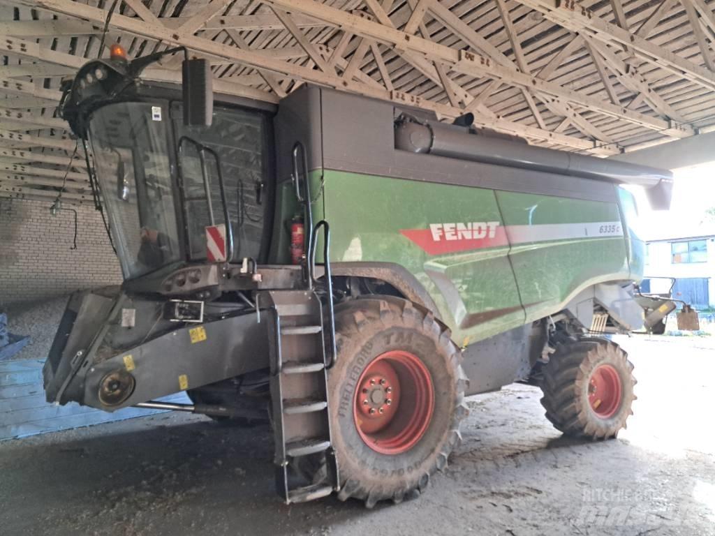 Fendt 6335 C 콤바인 수확기