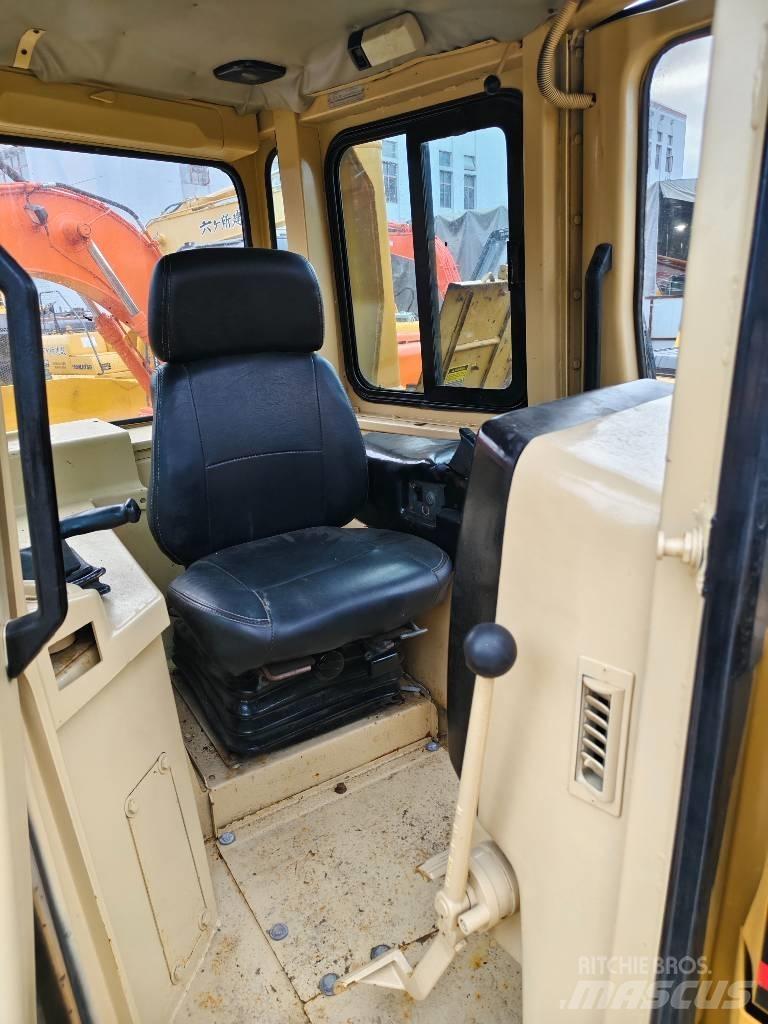CAT D 7 R 크롤러 도저