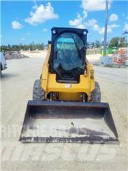 CAT 242 D  스키드로더