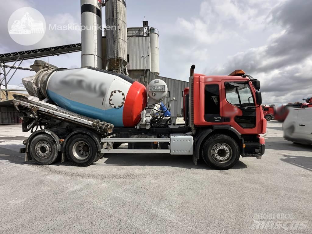 Volvo FE 320 콘크리트 믹서트럭