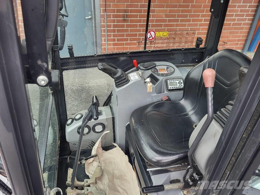 Bobcat E 17 소형 굴삭기 7톤 미만