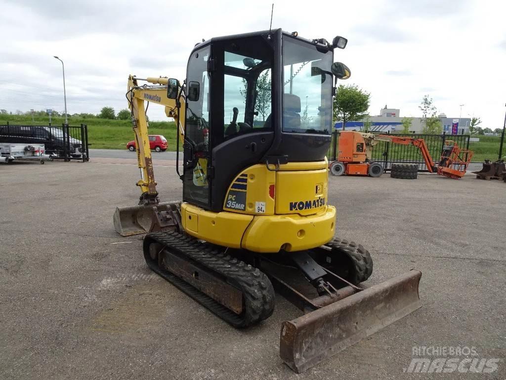 Komatsu PC35MR-5 소형 굴삭기 7톤 미만