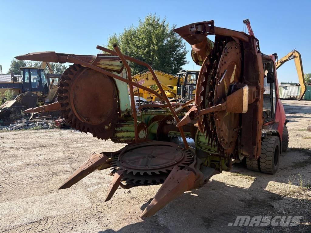 CLAAS RU 450 자동 초지기계