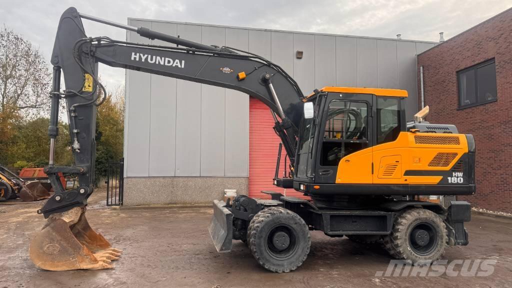 Hyundai HW 180  휠 굴삭기