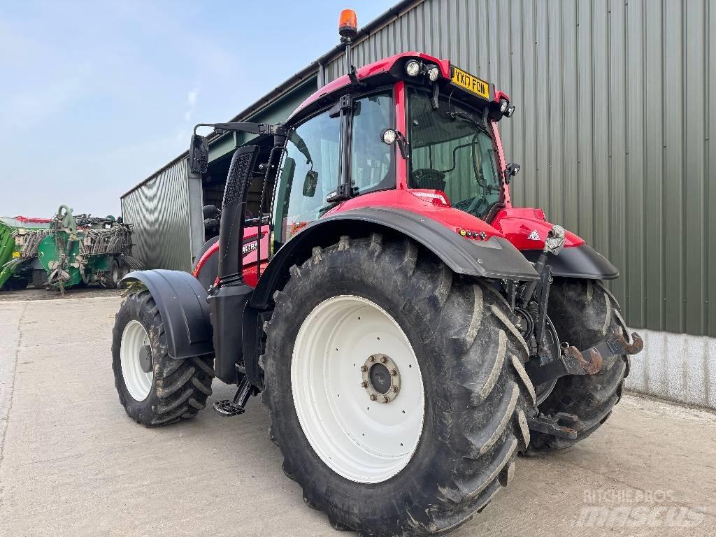Valtra T194 Versu 트랙터