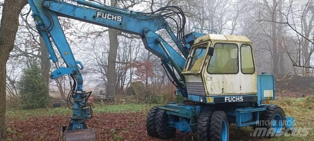 Fuchs F 712  휠 굴삭기