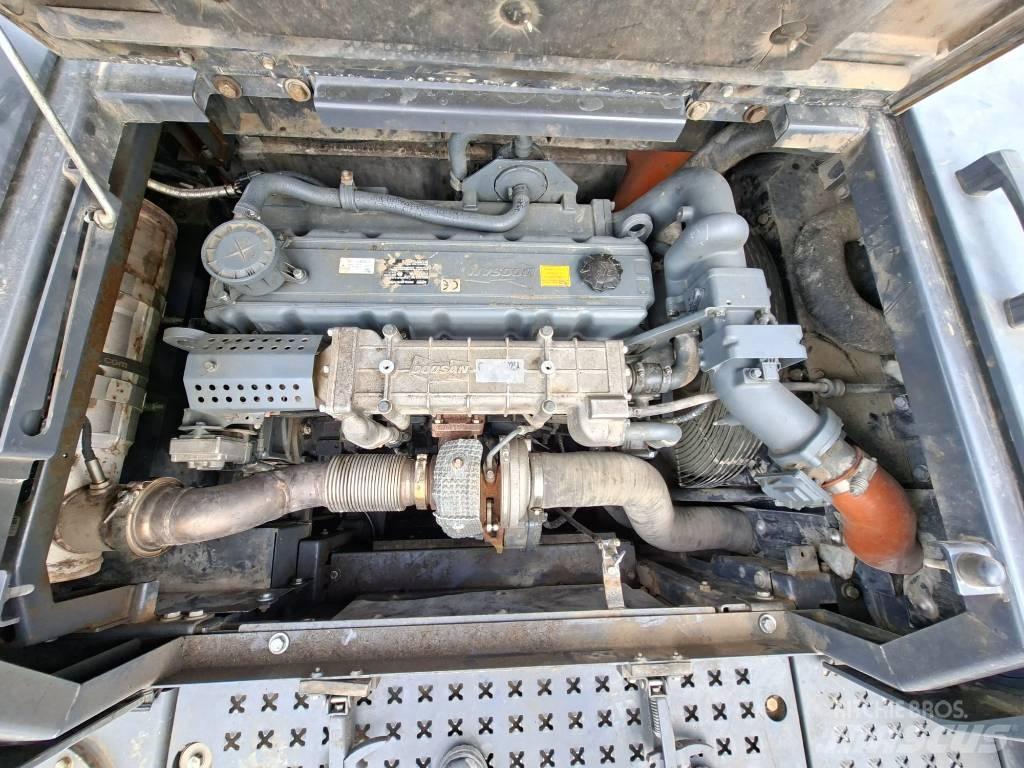 Doosan DX 300 LC-5 대형 굴삭기 29톤 이상