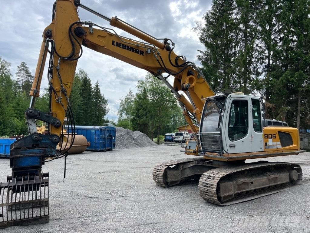 Liebherr R 906 LC 대형 굴삭기 29톤 이상