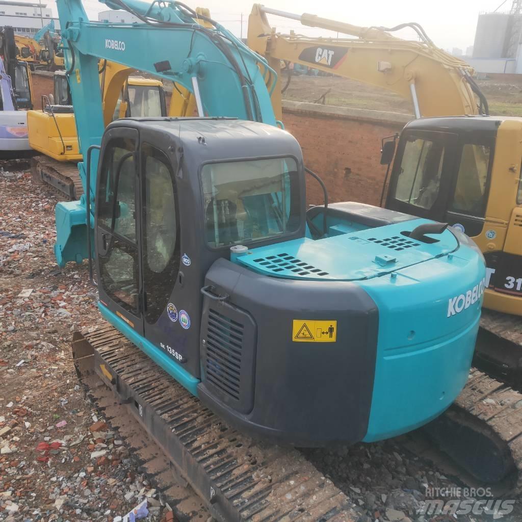 Kobelco SK 135 SR 대형 굴삭기 29톤 이상
