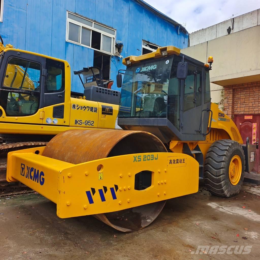 XCMG XS 203 J 싱글 드럼 롤러