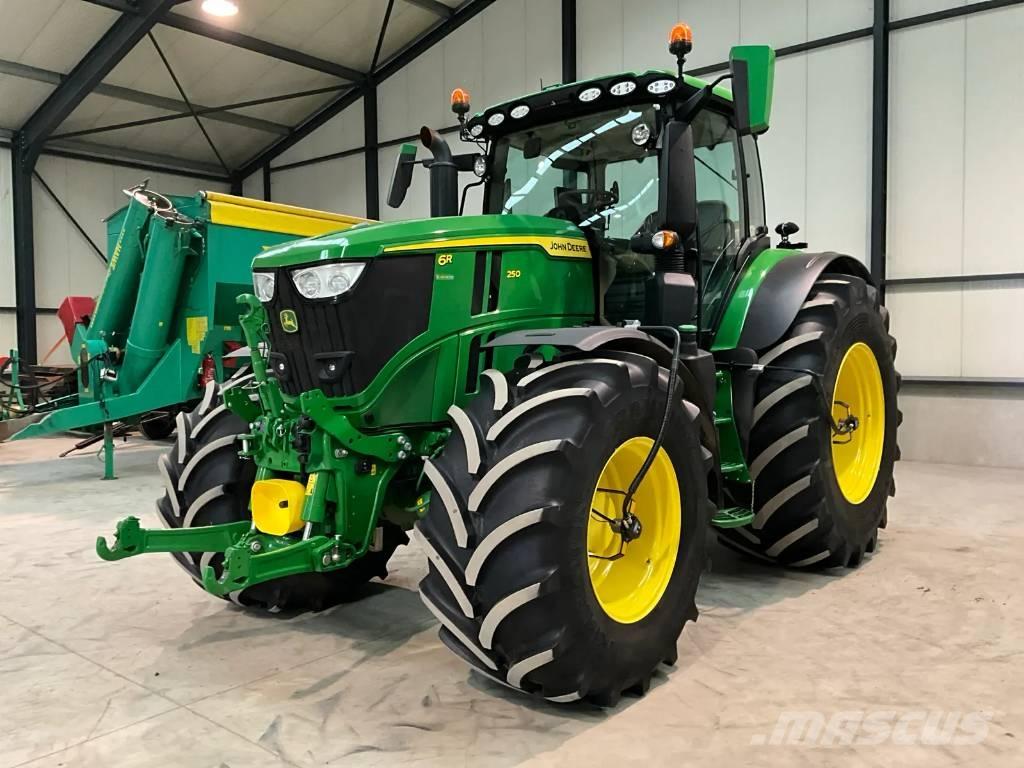 John Deere 6R 250 트랙터
