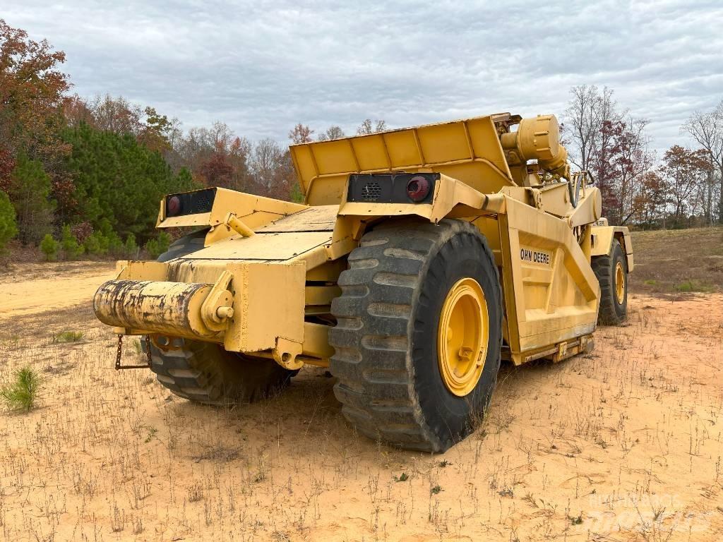 DEERE 862 스크레이퍼