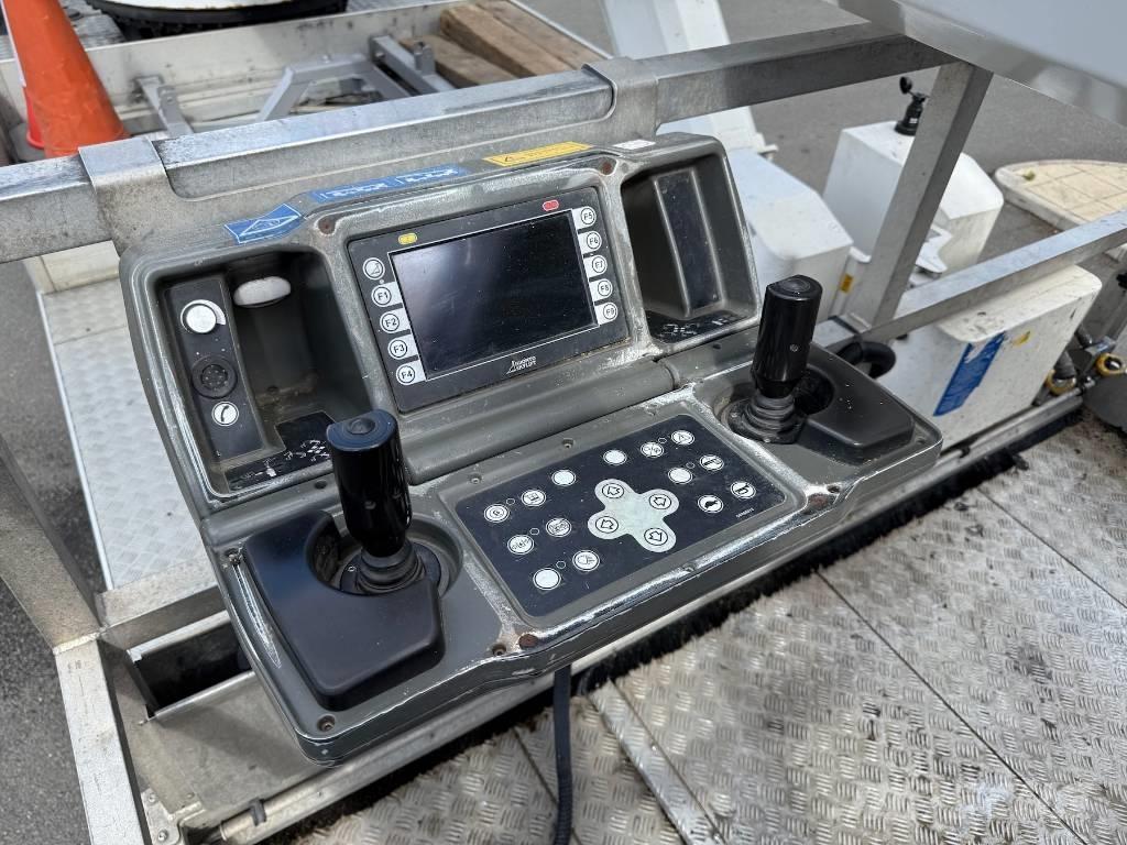 Bronto Skylift S56XR 트럭 탑재 고소작업대